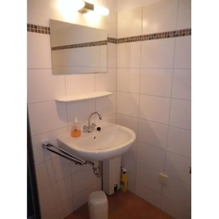 Haus Lotte بيت للعطل *