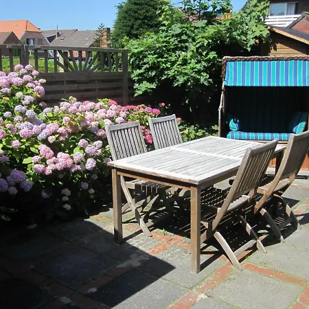 Haus Lotte بيت للعطل Krummhörn